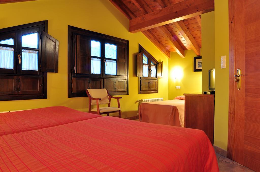 Hostal Europa 샌로크델에이스보 객실 사진