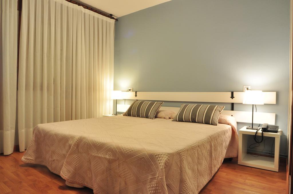 Hostal Europa 샌로크델에이스보 객실 사진
