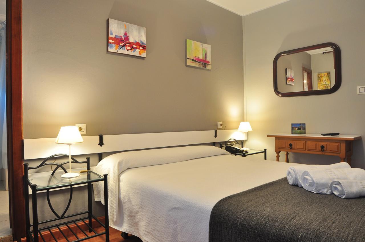 Hostal Europa 샌로크델에이스보 외부 사진